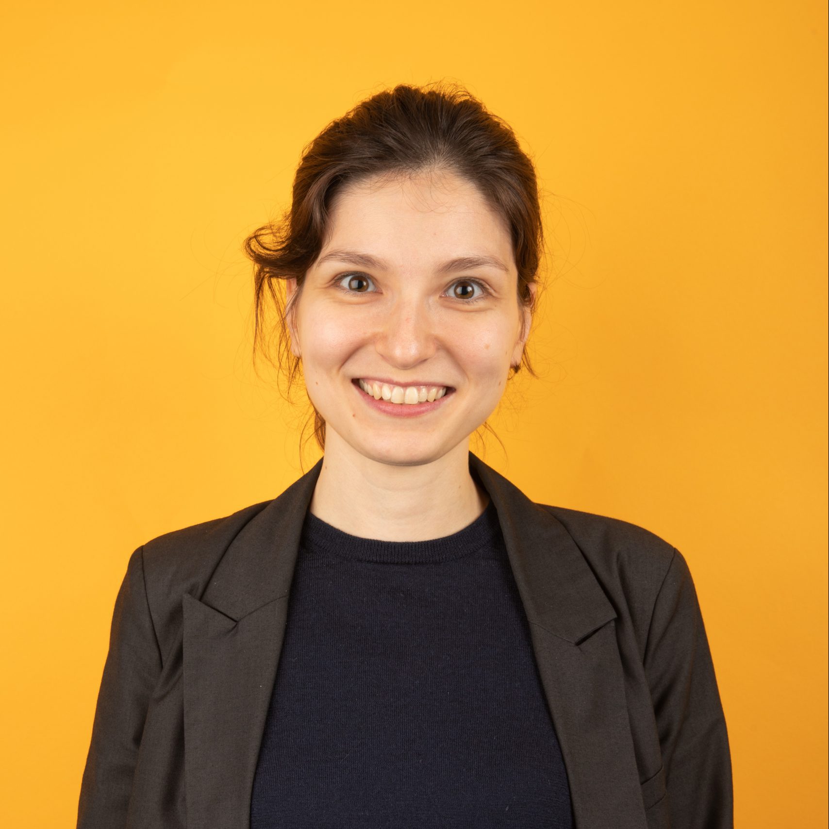 elina-profile-picture-1